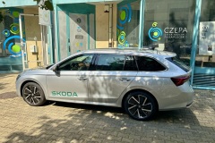 bocni-pohled-na-auto